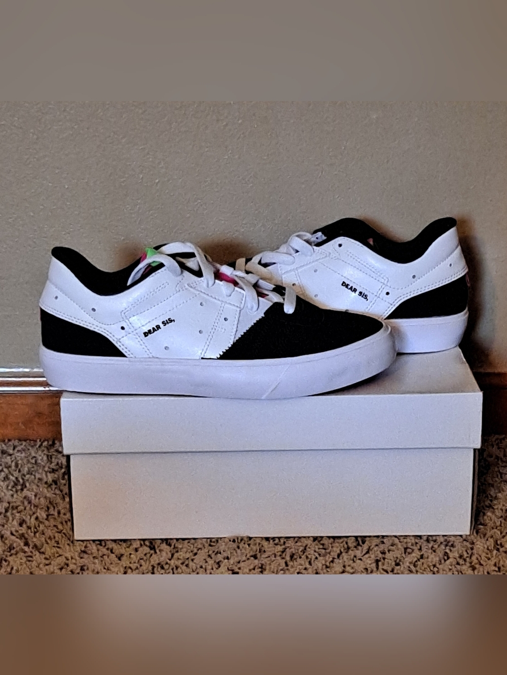 Jordan Series .05 Leather & Suede Black & White Athletic Sneakers Size 7.5